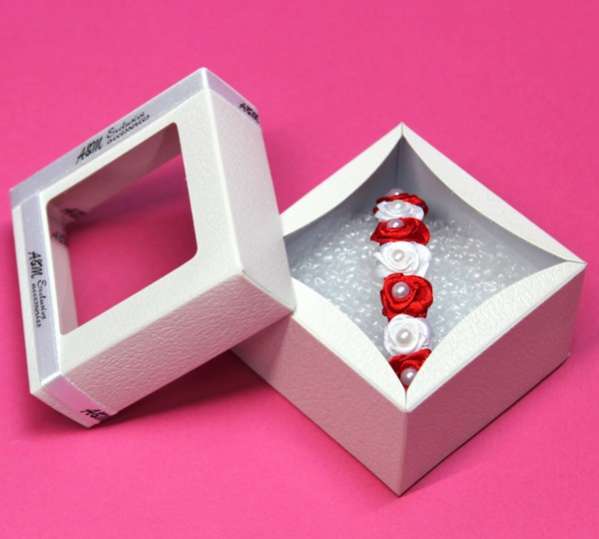 Подарочная коробочка для аксессуаров