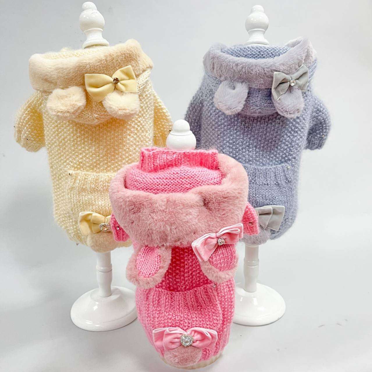 Шерстяной свитер для собак Заюша Молочный