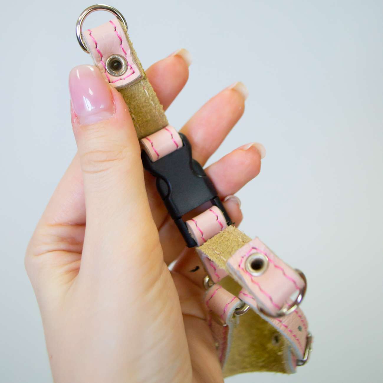 Кожаная шлейка для собак Белла