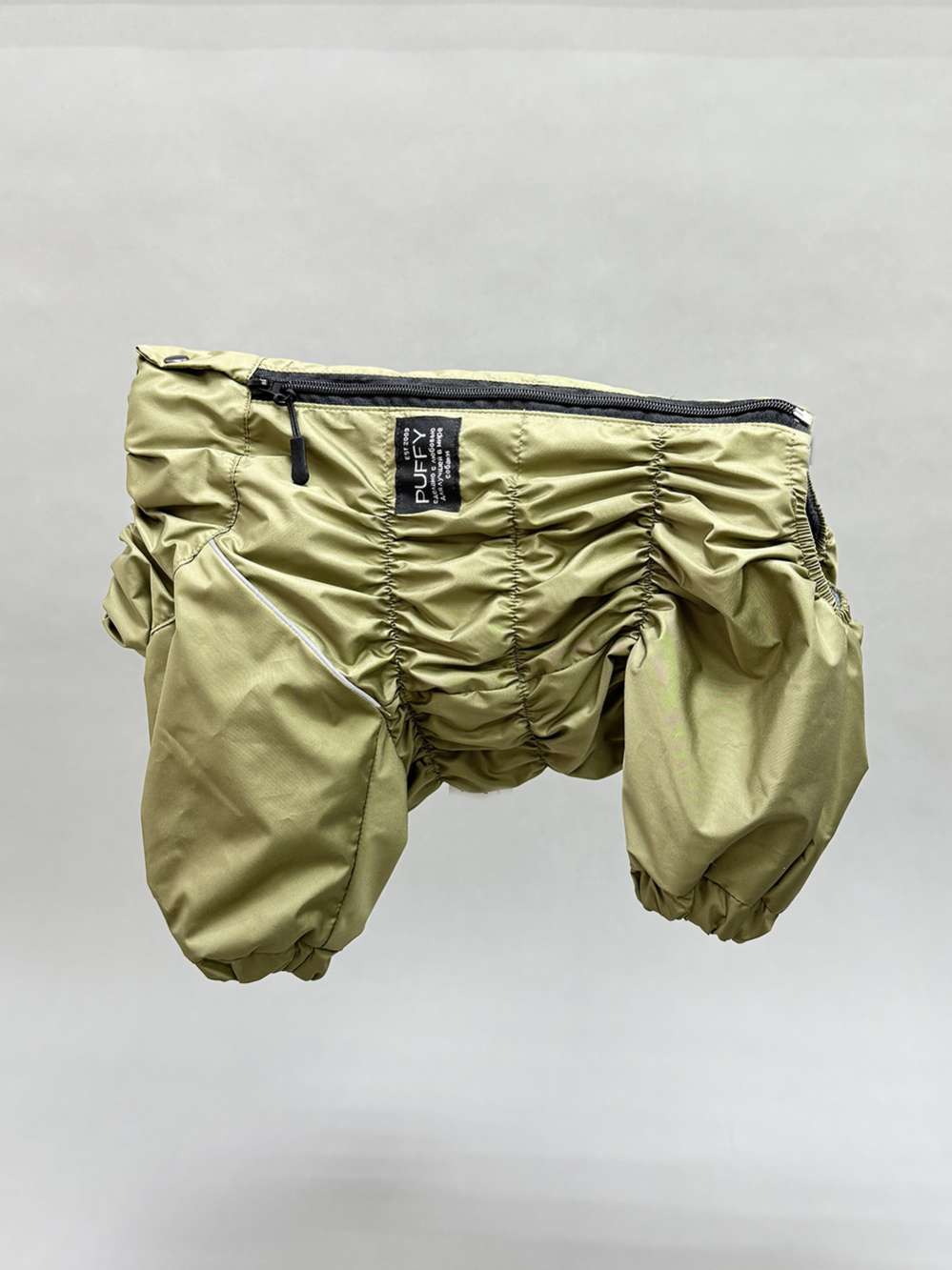 Утепленный дождевик Puffy для мопсов и бульдогов хаки