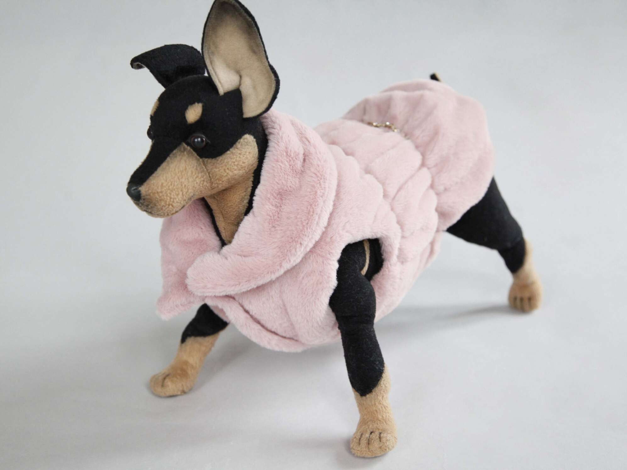 Жилет для собаки меховой Puffy Снегурочка