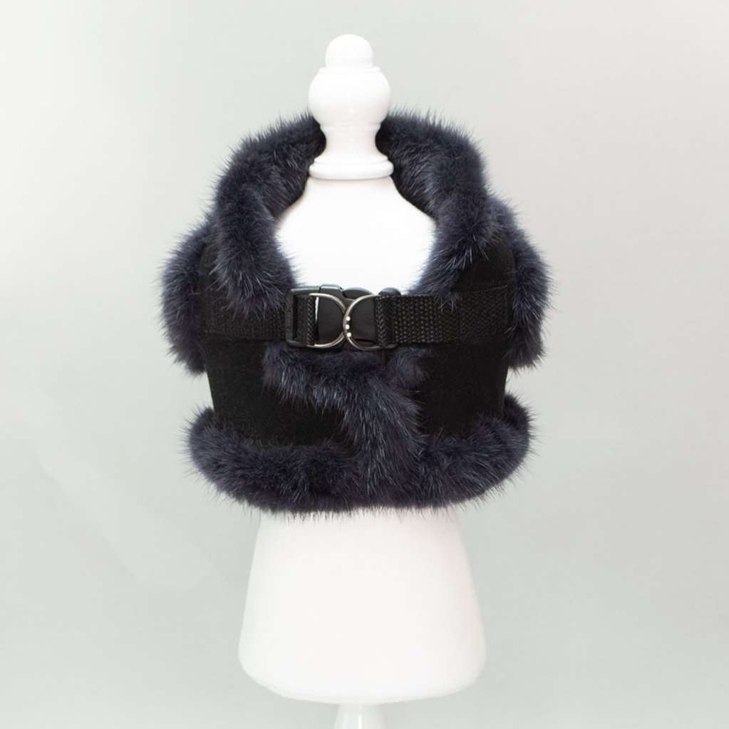 Шлейка для собак с натуральным мехом Коронация