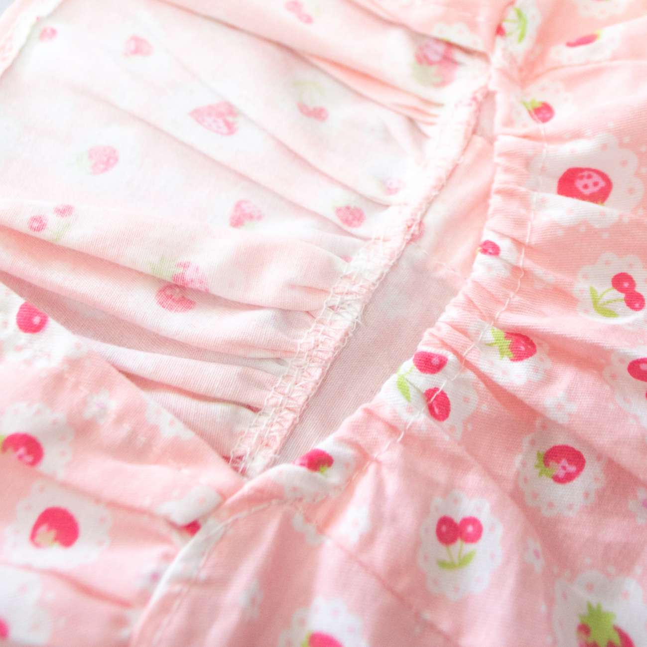 Сарафан для собак Pet Ягодка