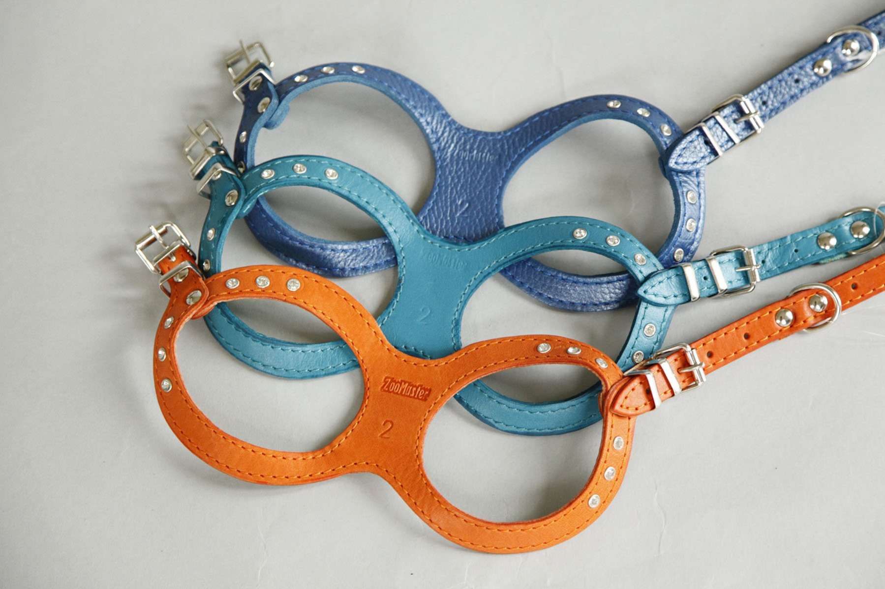 Кожаная шлейка для собак Очки со стразами