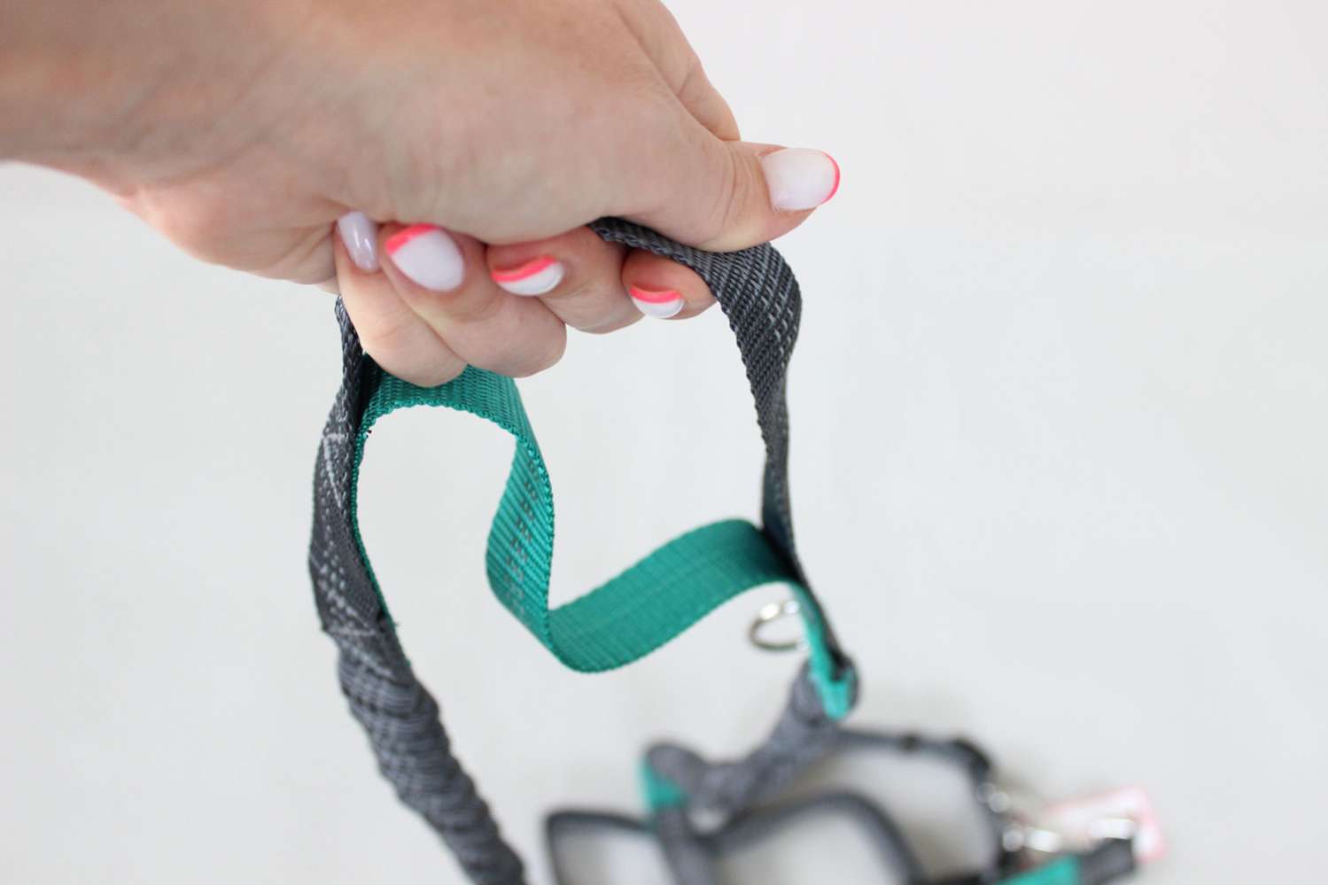 Пояс поводок для собак с двумя ручками и пристежками