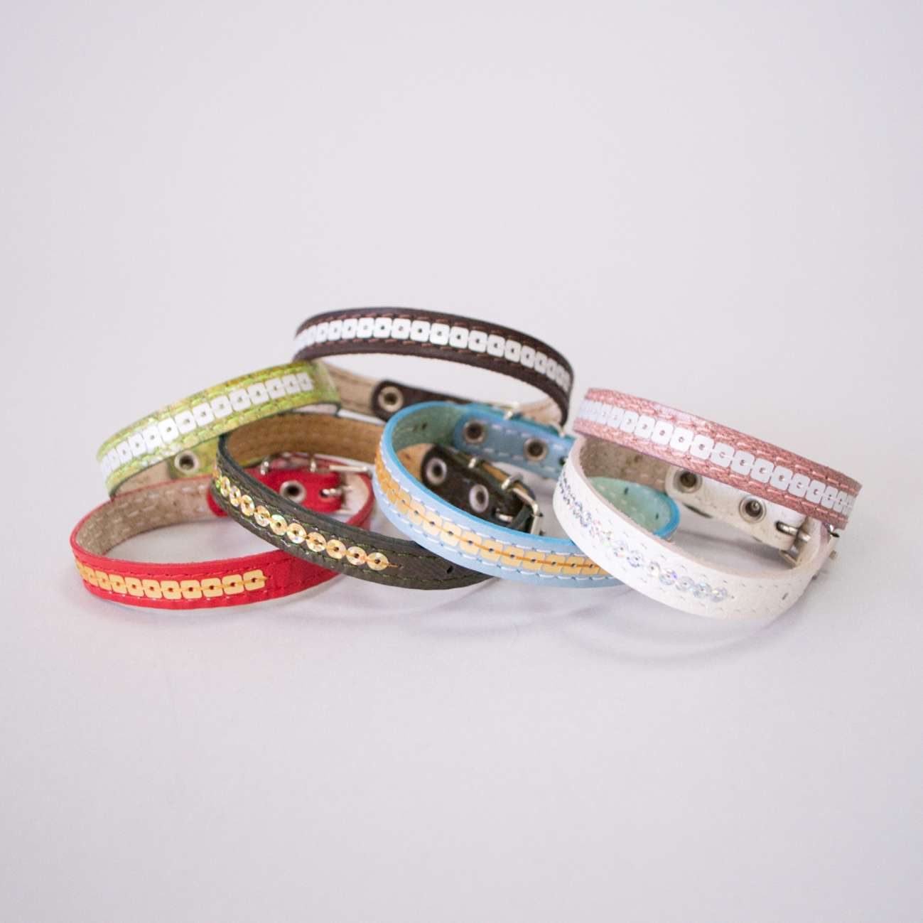 Кожаный ошейник для собак Пайетки