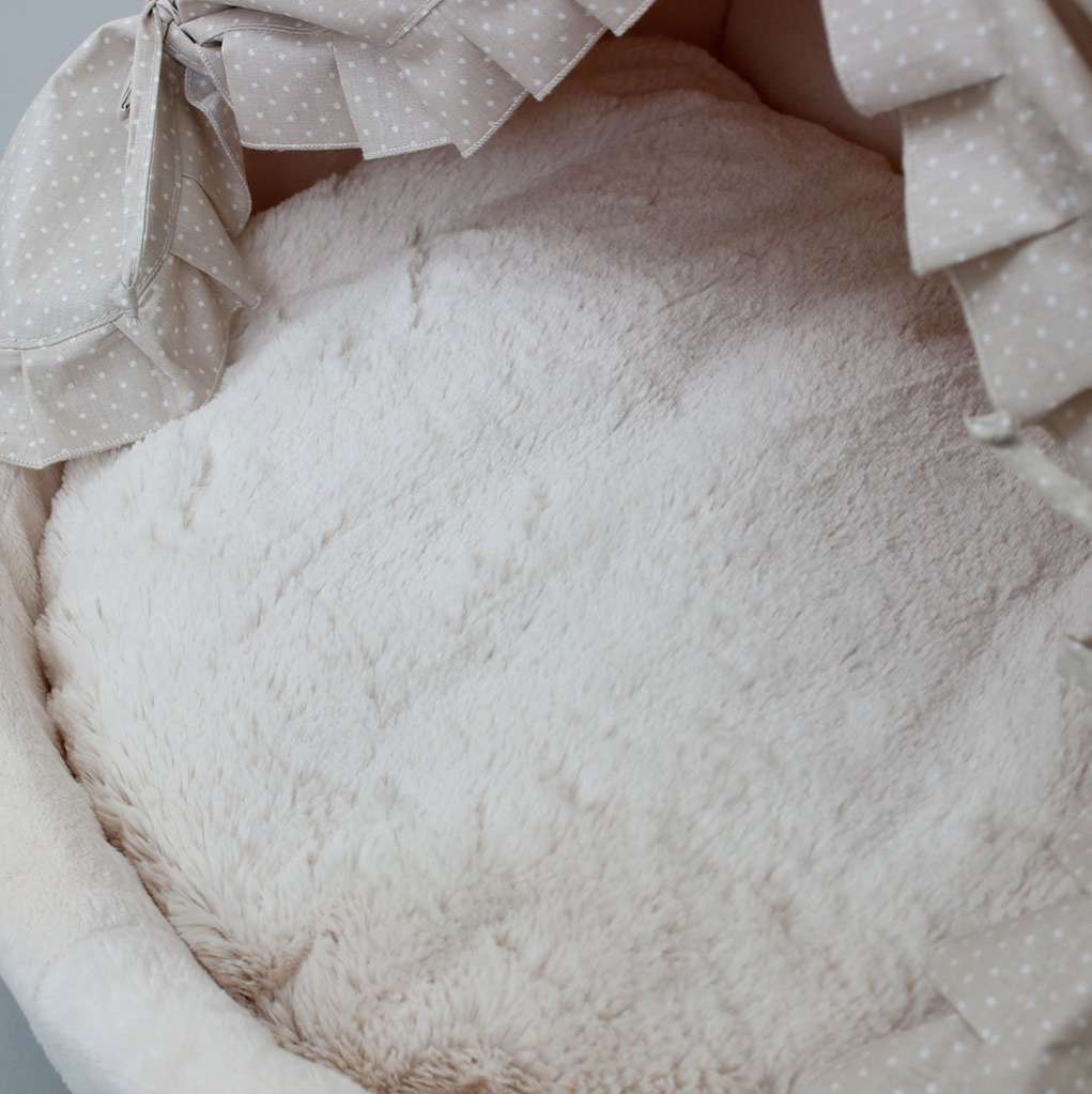 Домик для собаки со шторками Puffy молочный