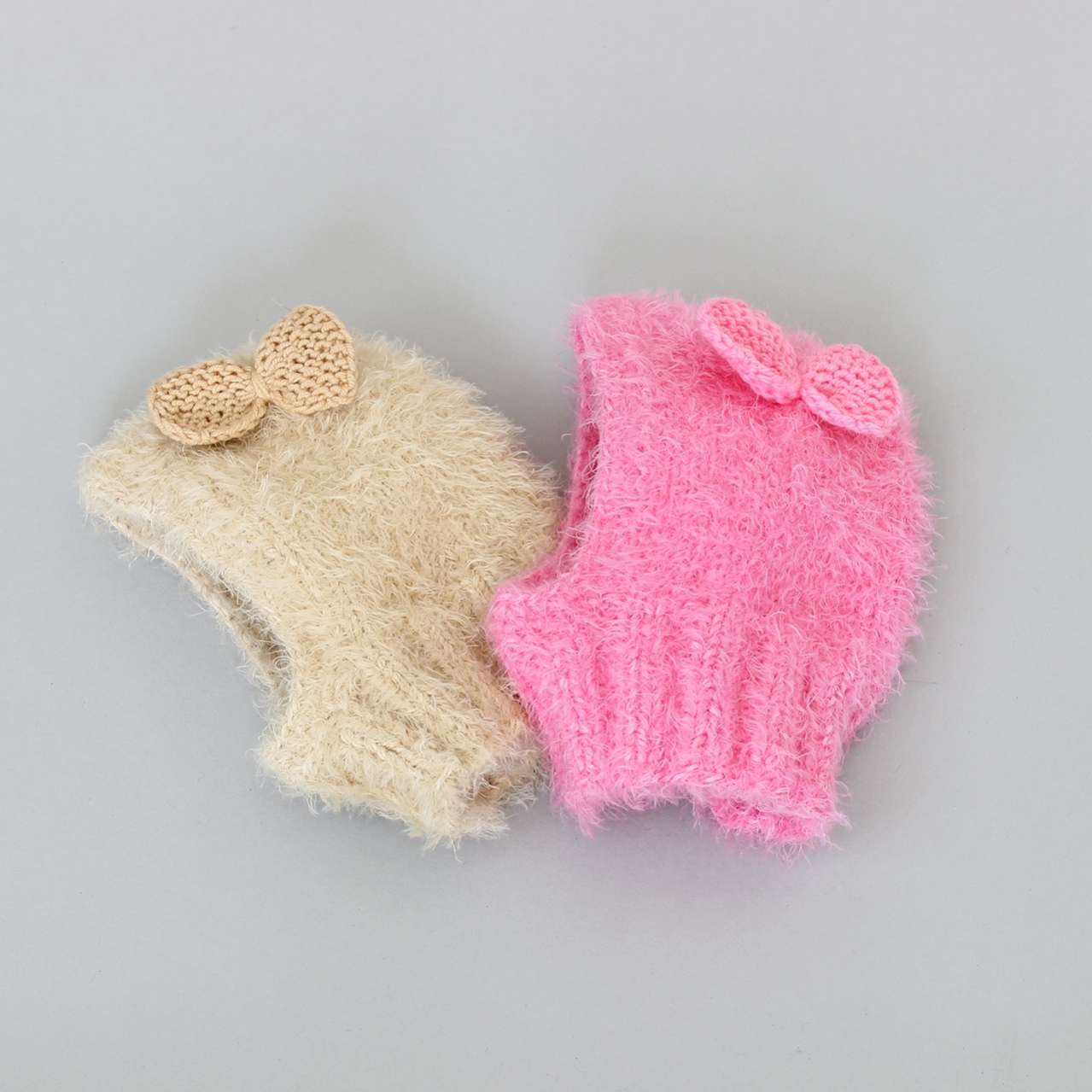 Вязаная шапка для собаки капор с закрытыми ушами Puffy Бантики