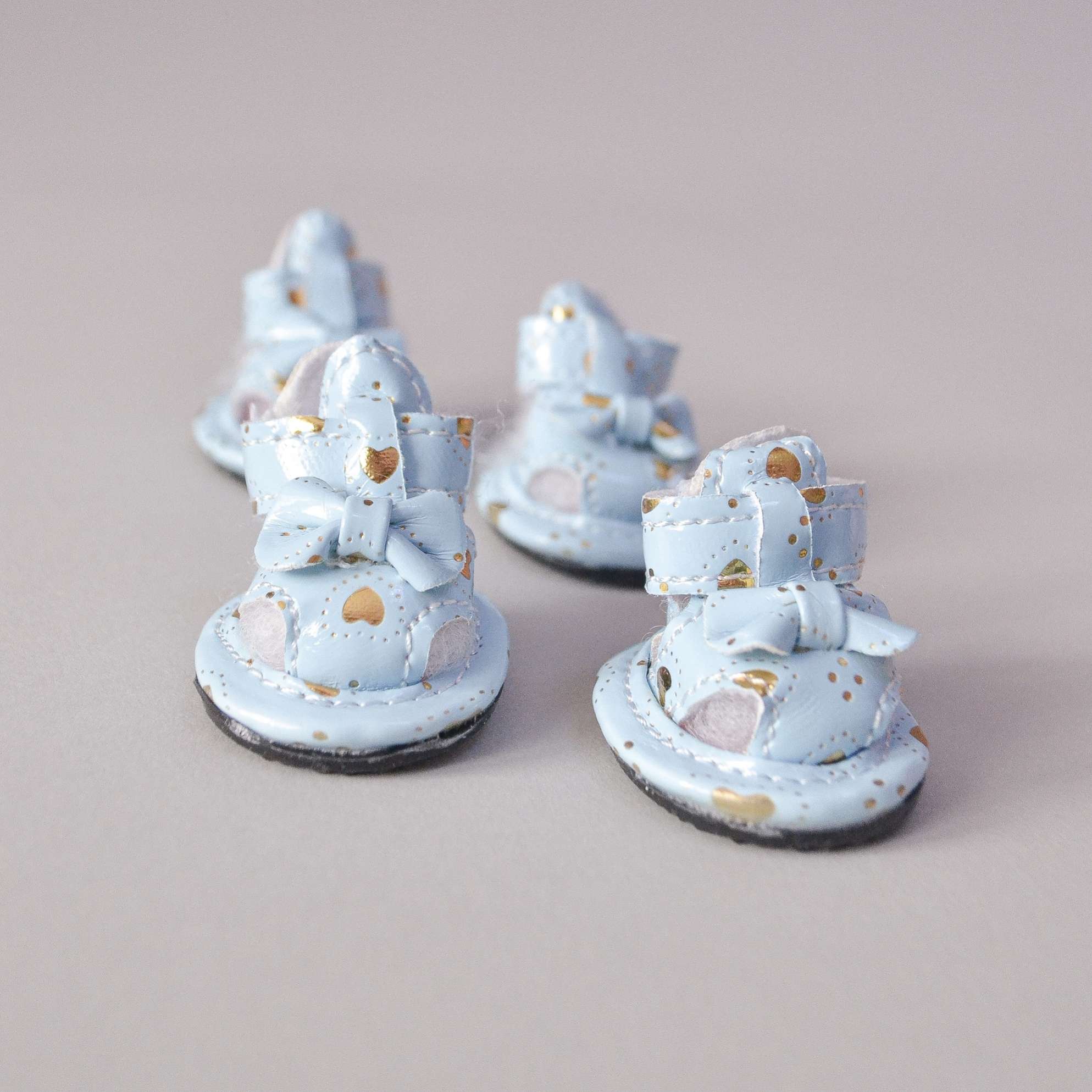 Сандалии для собак Сердечки