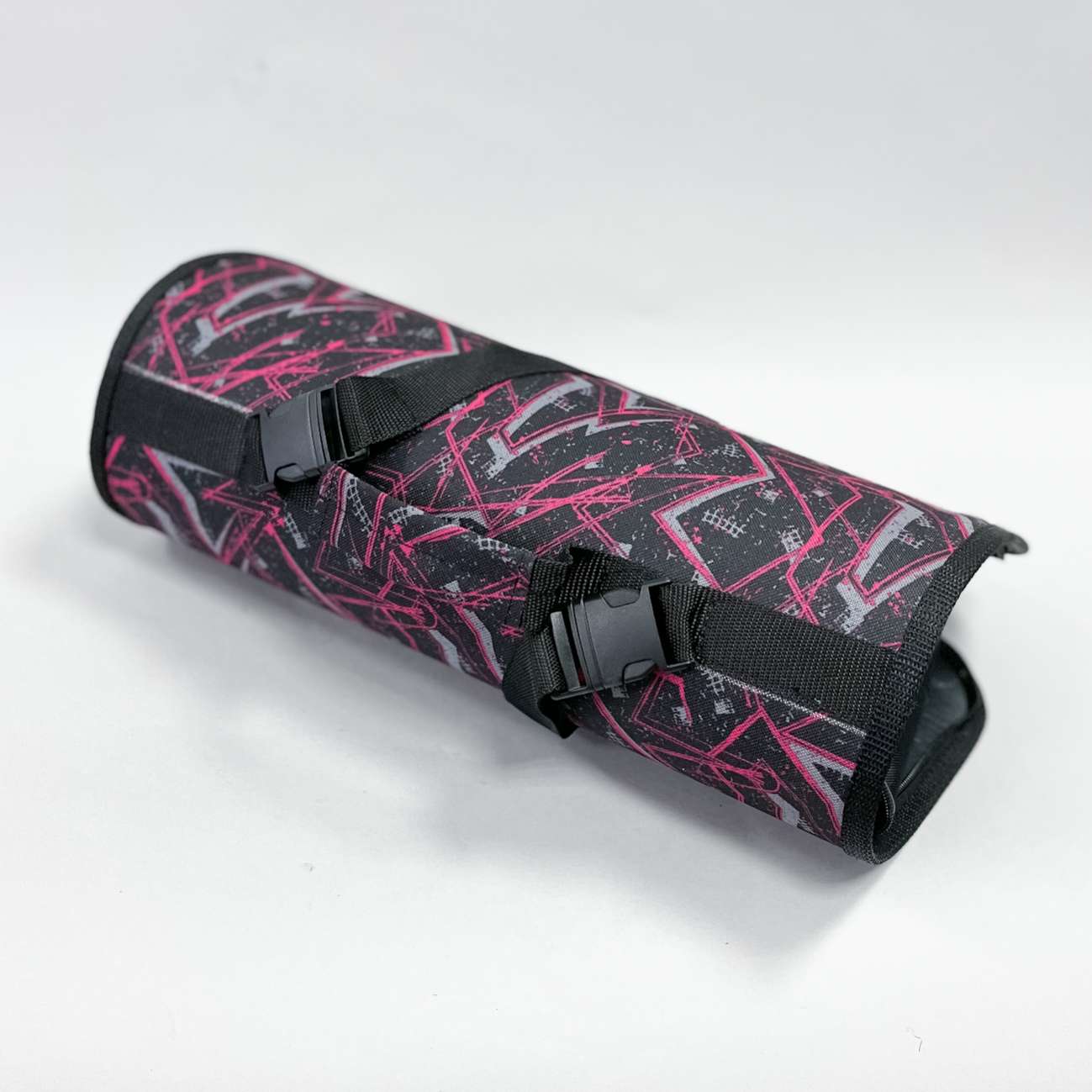 Сумка переноска для собак Triol Граффити