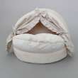 Домик для собаки со шторками Puffy молочный