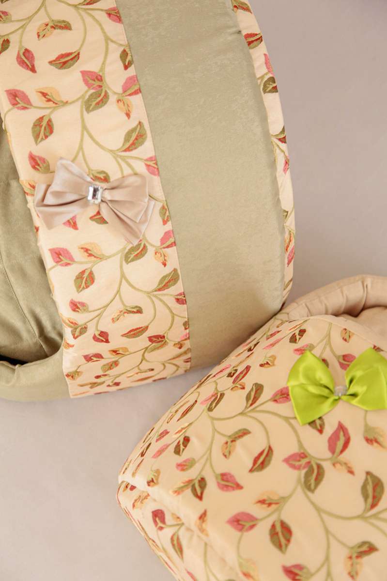 Домик для собаки круглый Puffy Листья