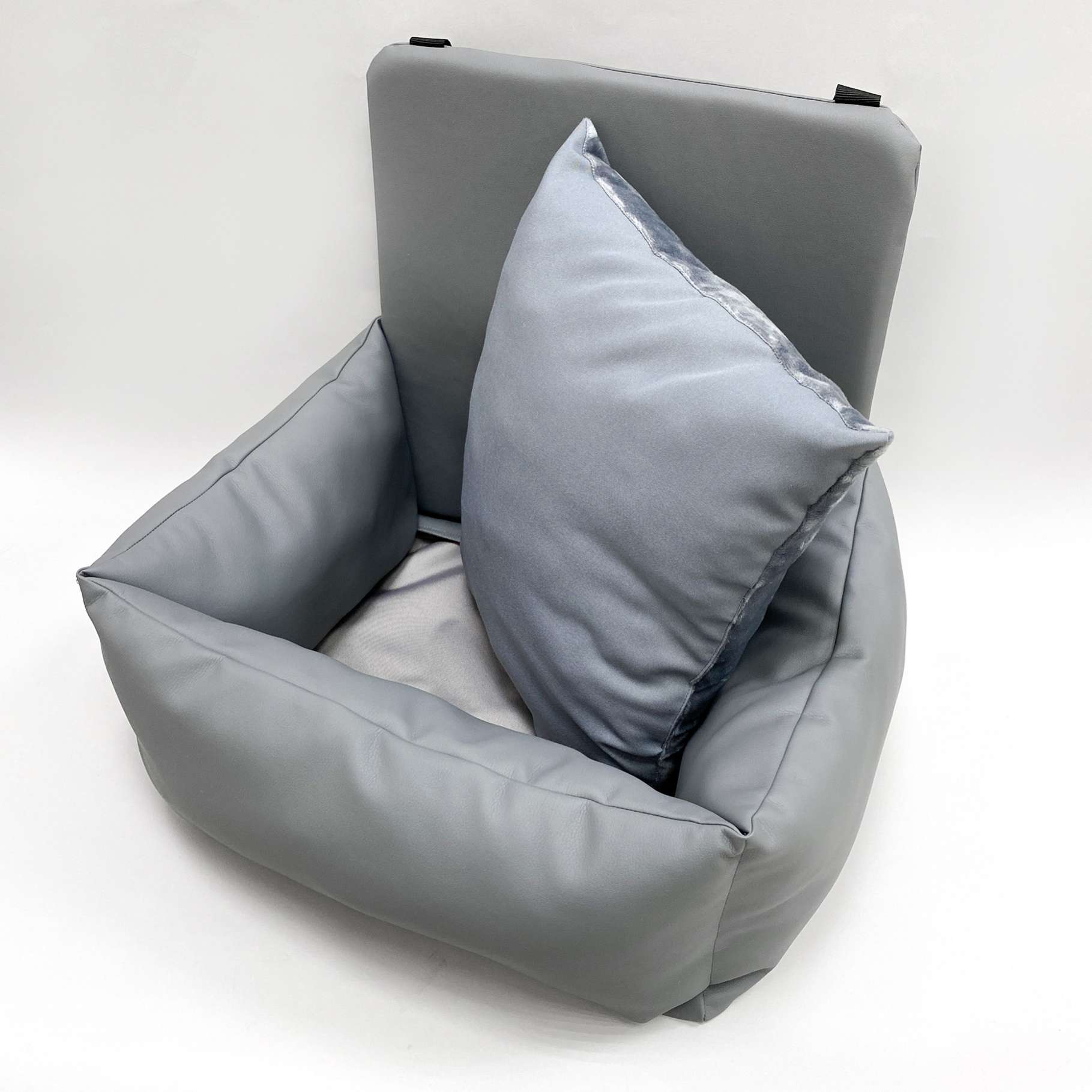 Автокресло для собаки Puffy Каен серое