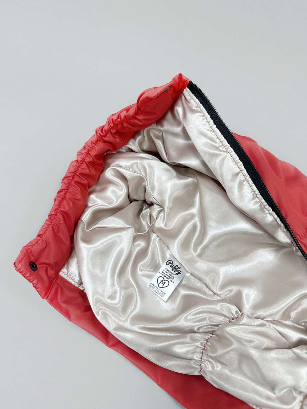 Комбинезон для собак со шлейкой Puffy Фикс красный