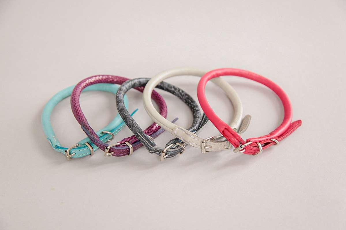 Круглый кожаный ошейник для собак