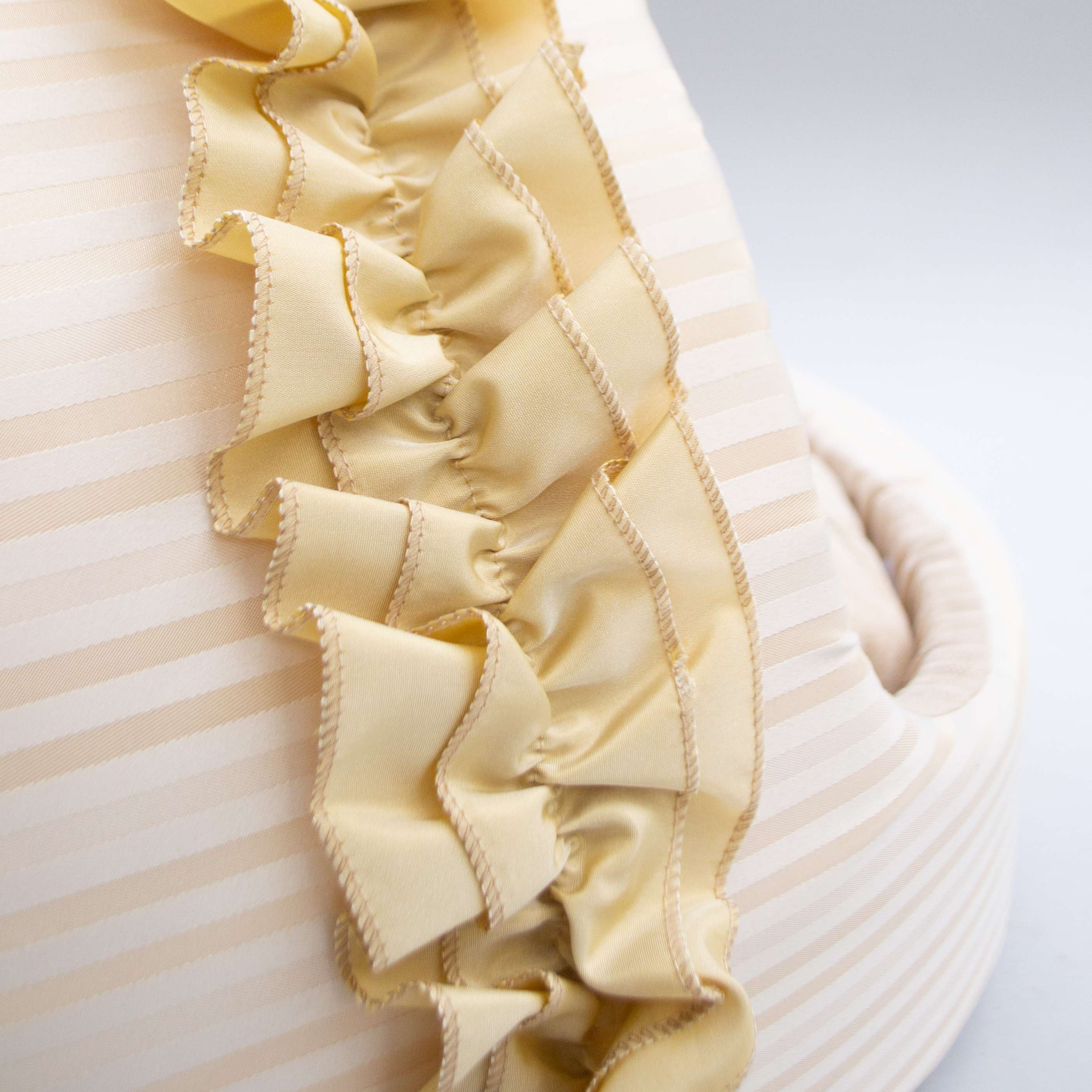 Домик для собаки круглый Puffy Ева