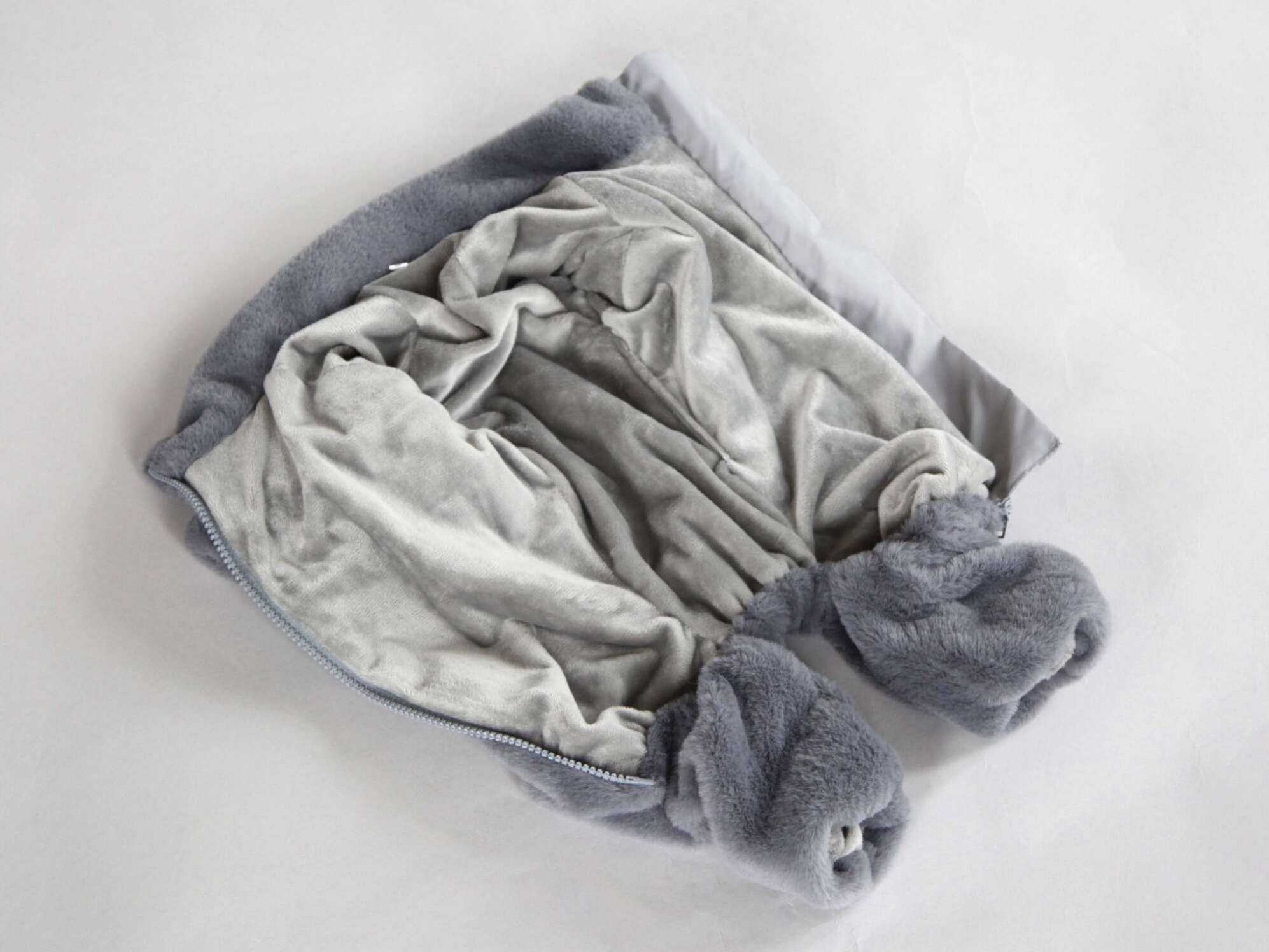 Комбинезон для собак шубка Puffy Снегурочка