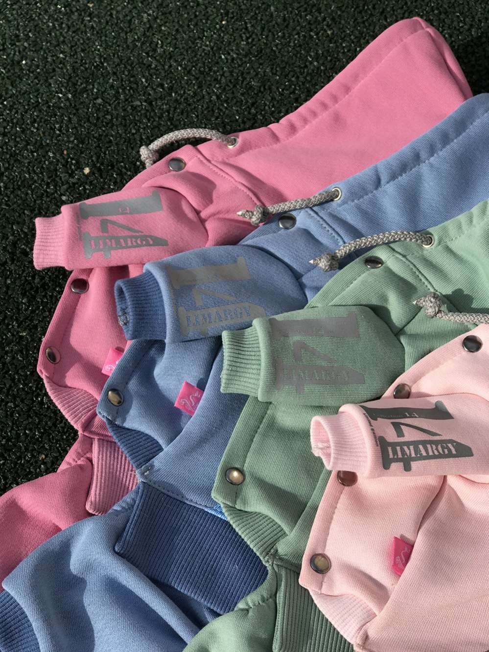 Костюм для собак трикотажный Premium LE