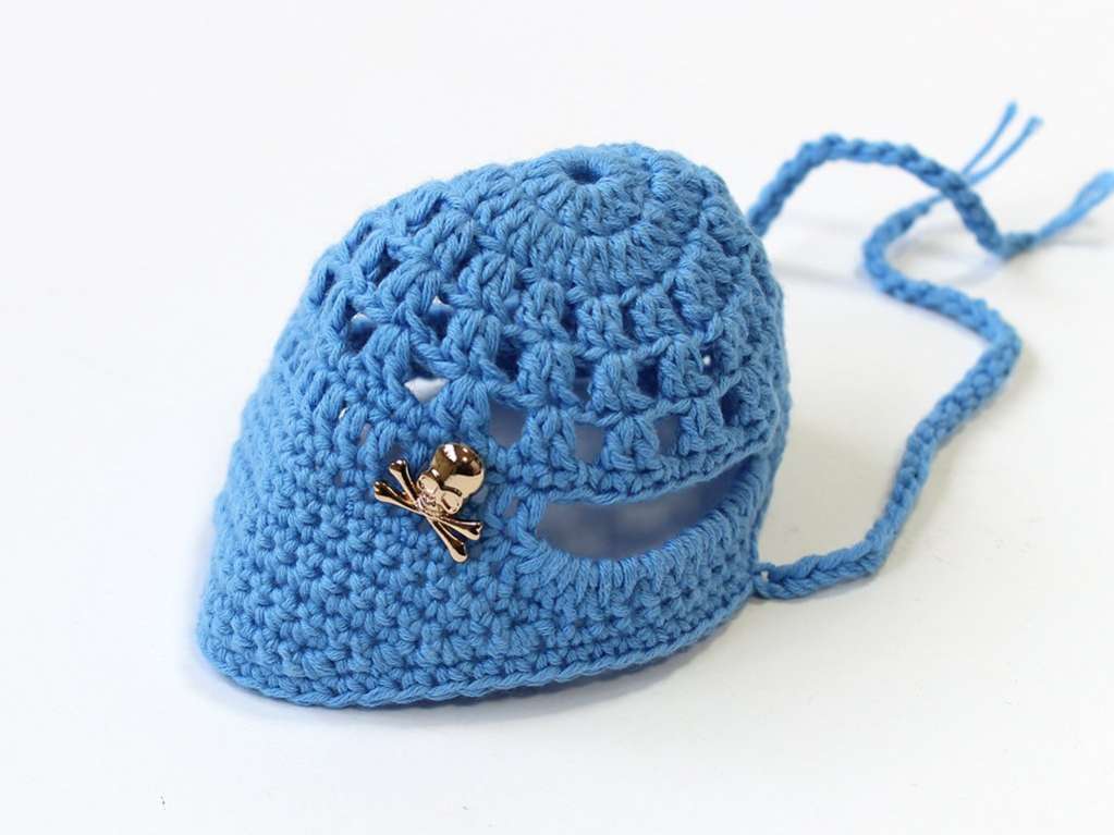 Кепка для собаки Череп (2 цвета)