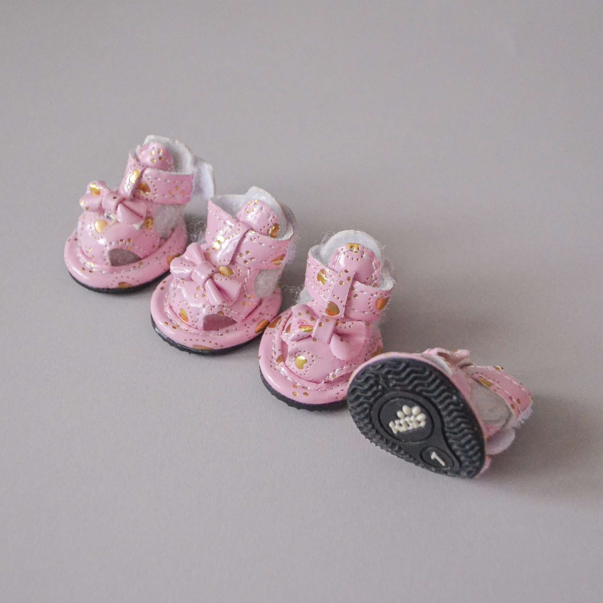 Сандалии для собак Сердечки