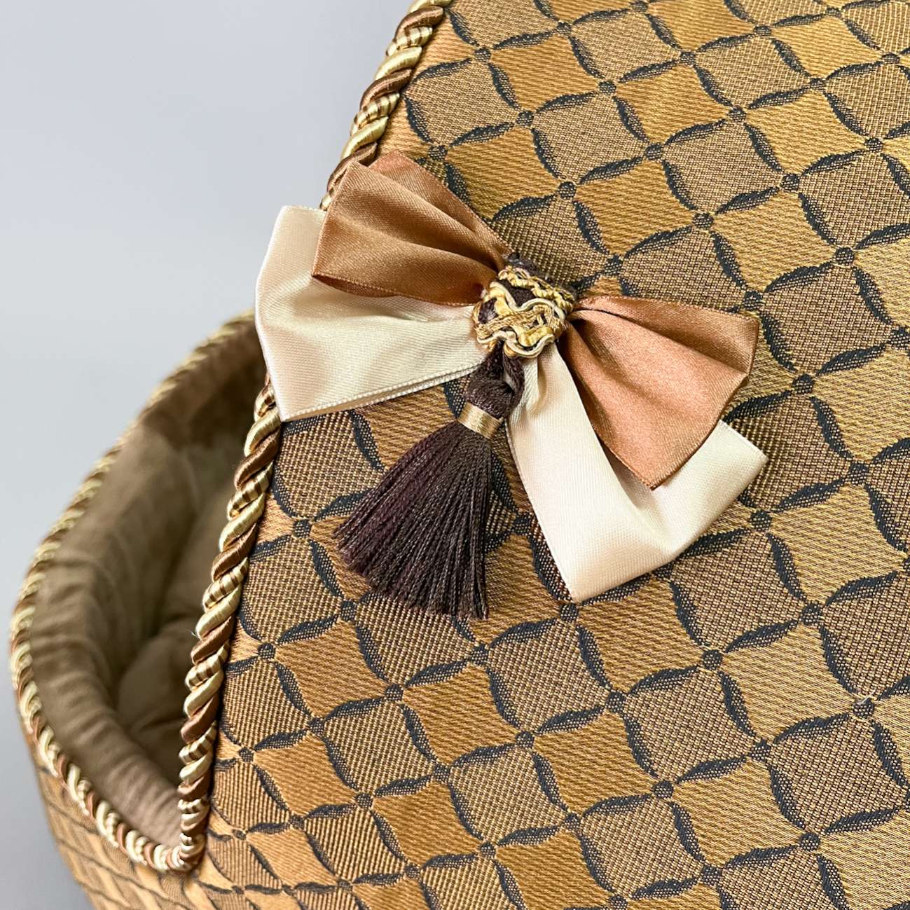 Домик для собаки круглый Puffy Грильяж