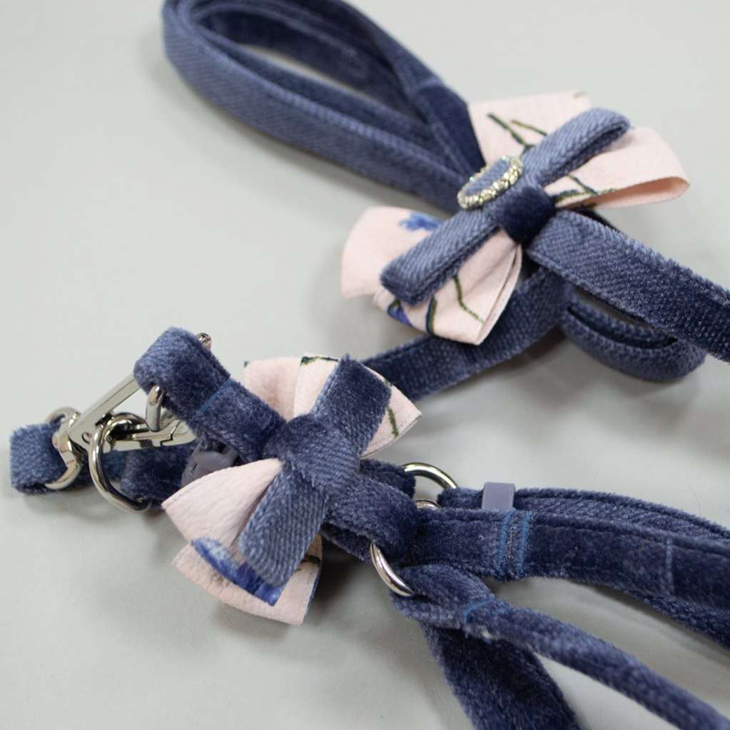 Шлейка с поводком для собак Pet Шеби