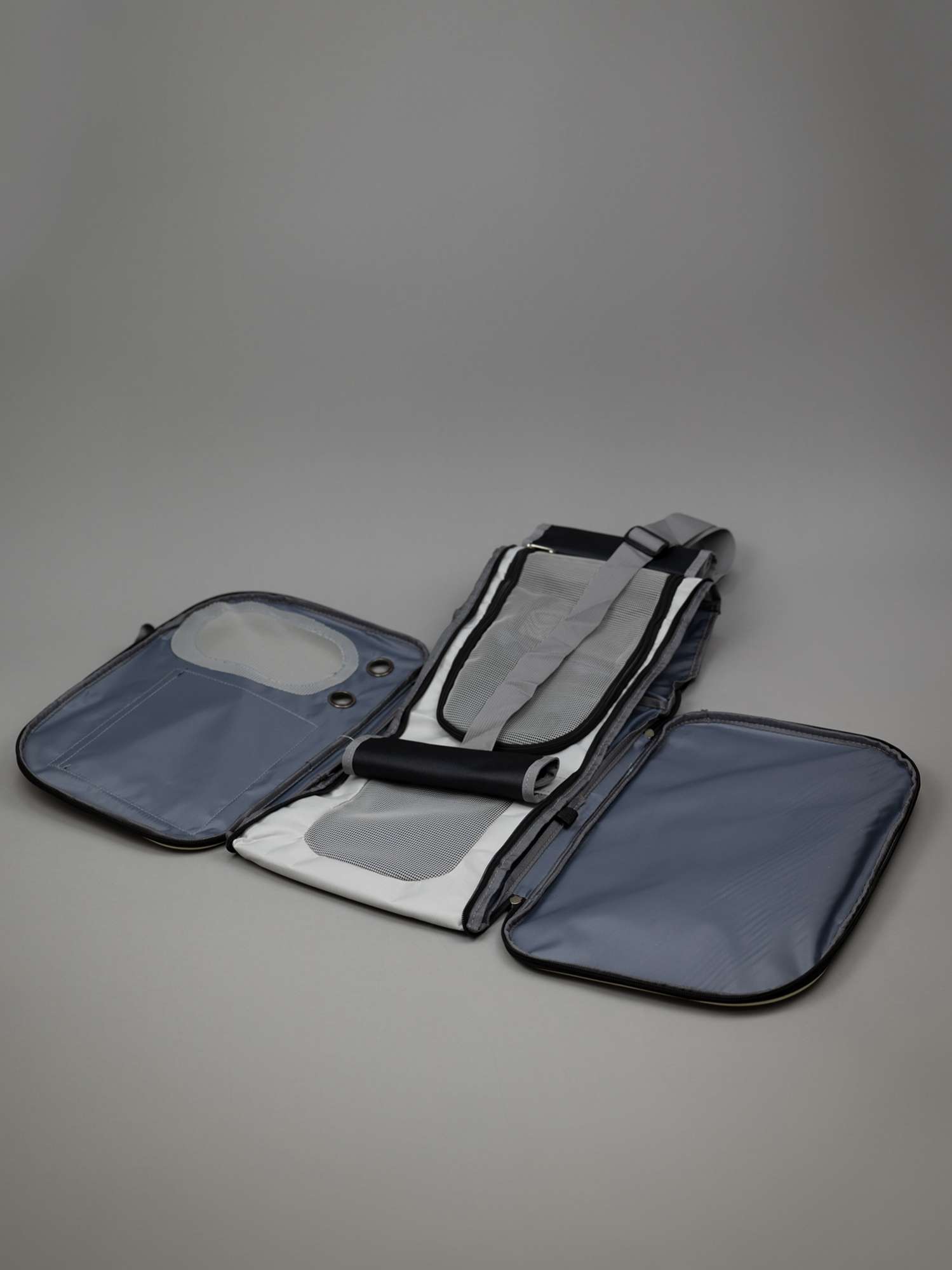 Сумка-переноска для собак с окошком