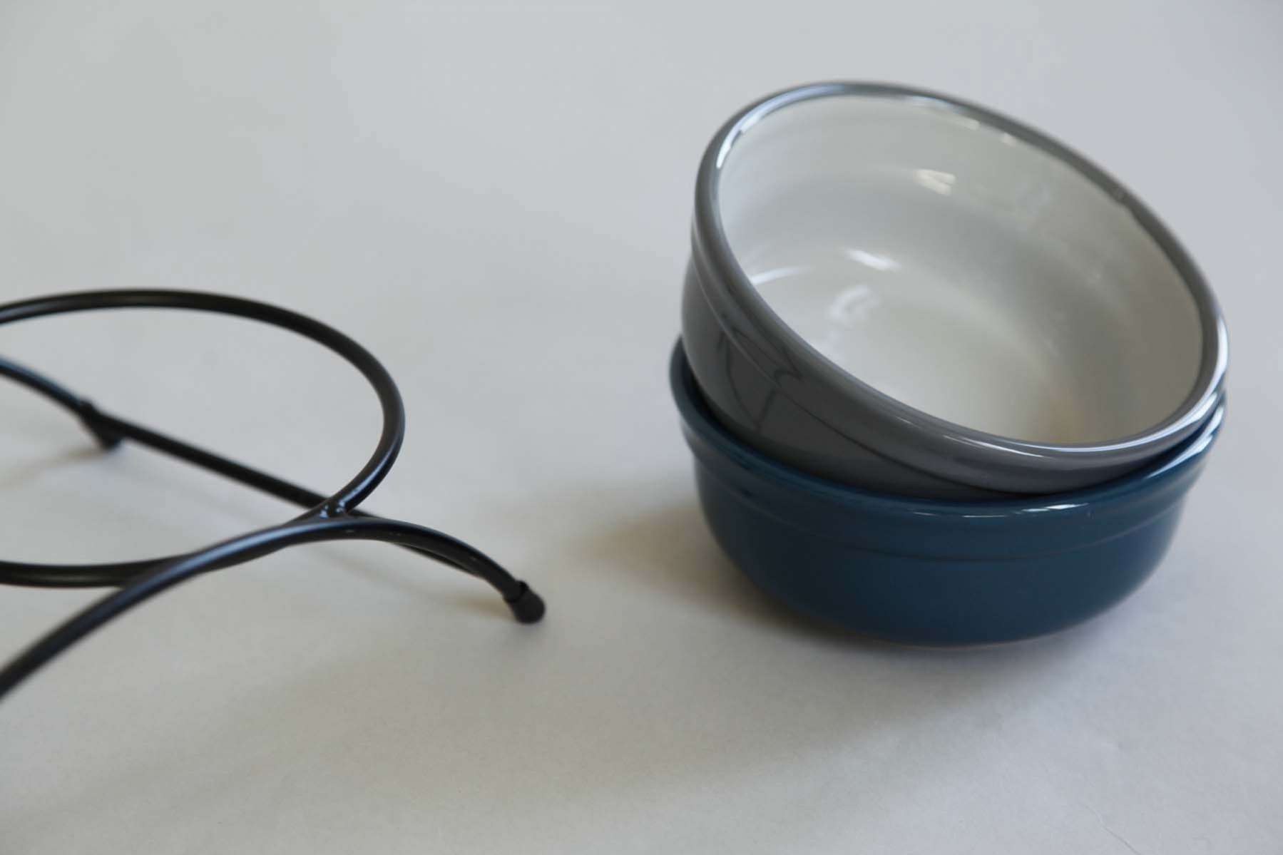 Миска для собак на подставке Дуо