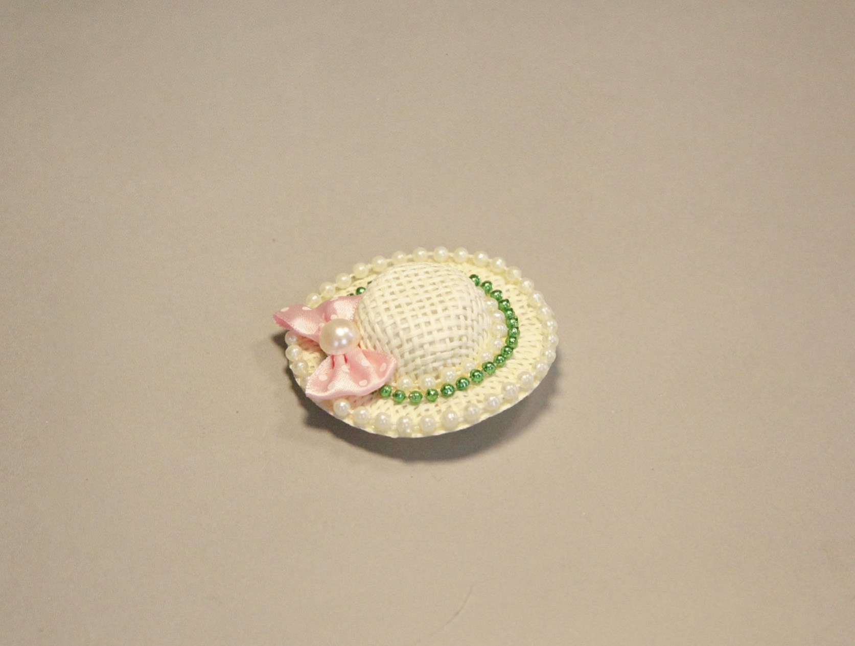 Заколка для собак Соломенная шляпка с бантиком