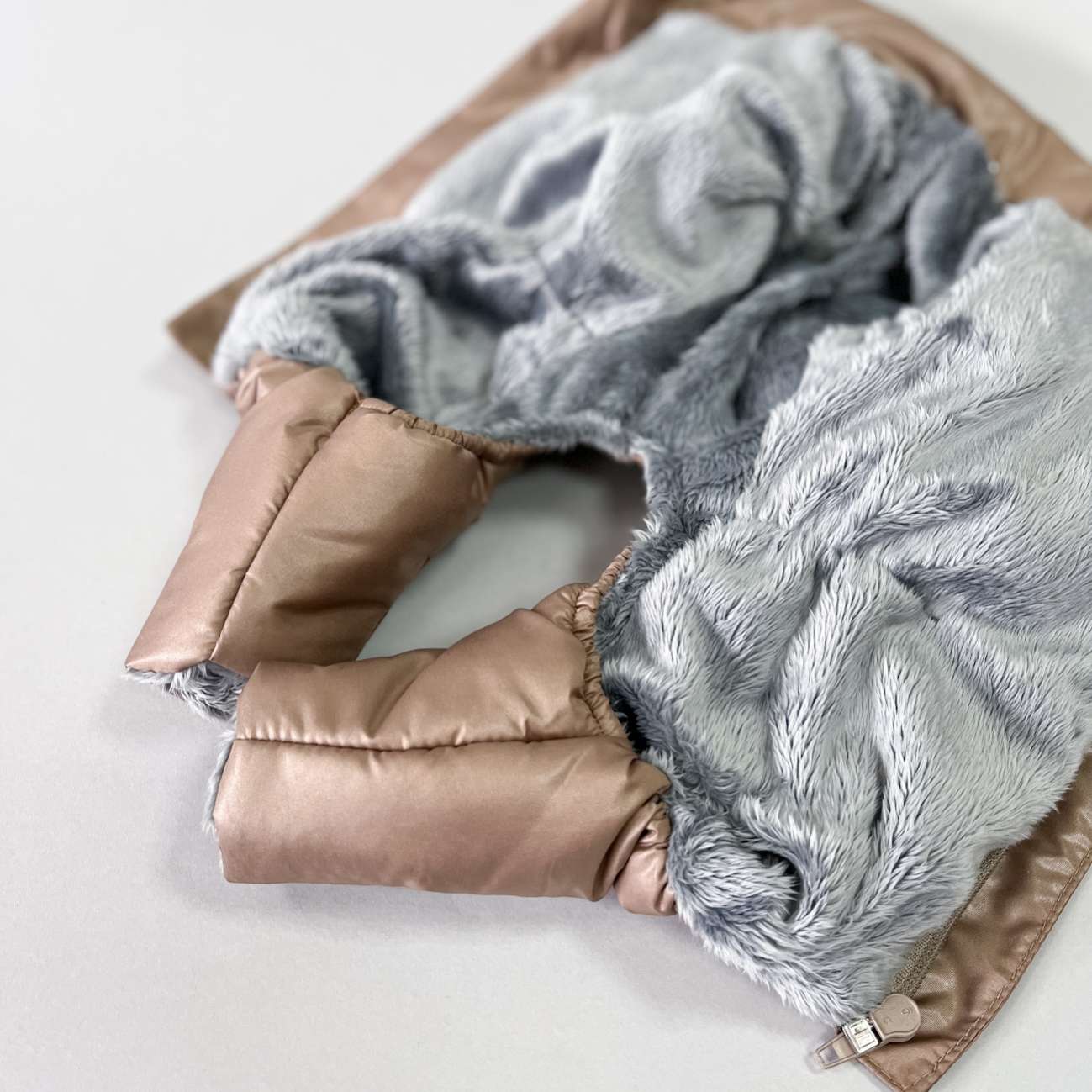 Зимний комбинезон для собак Северное сияние Нуга