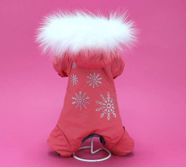 Зимний комбинезон для собак Арктическая зима коралловый