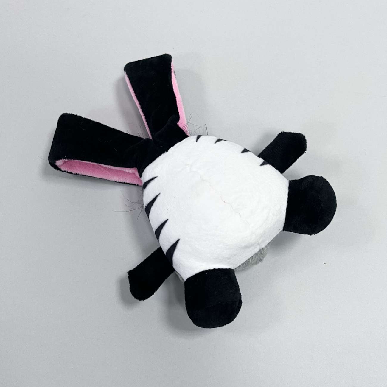 Игрушка для собак Triol Зебра-ушастик