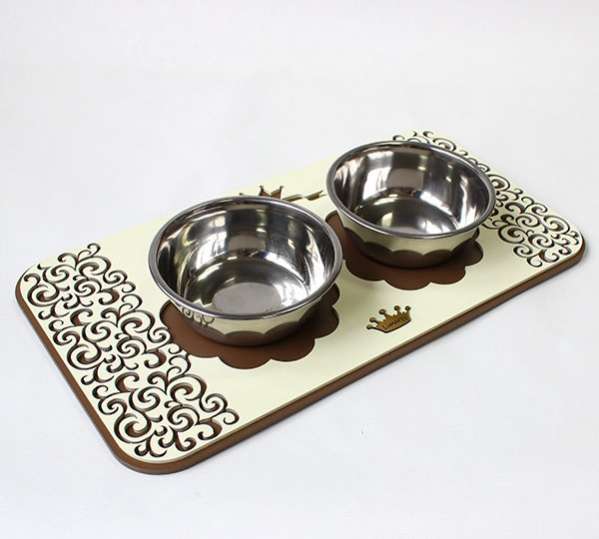 Деревянный поднос для мисок