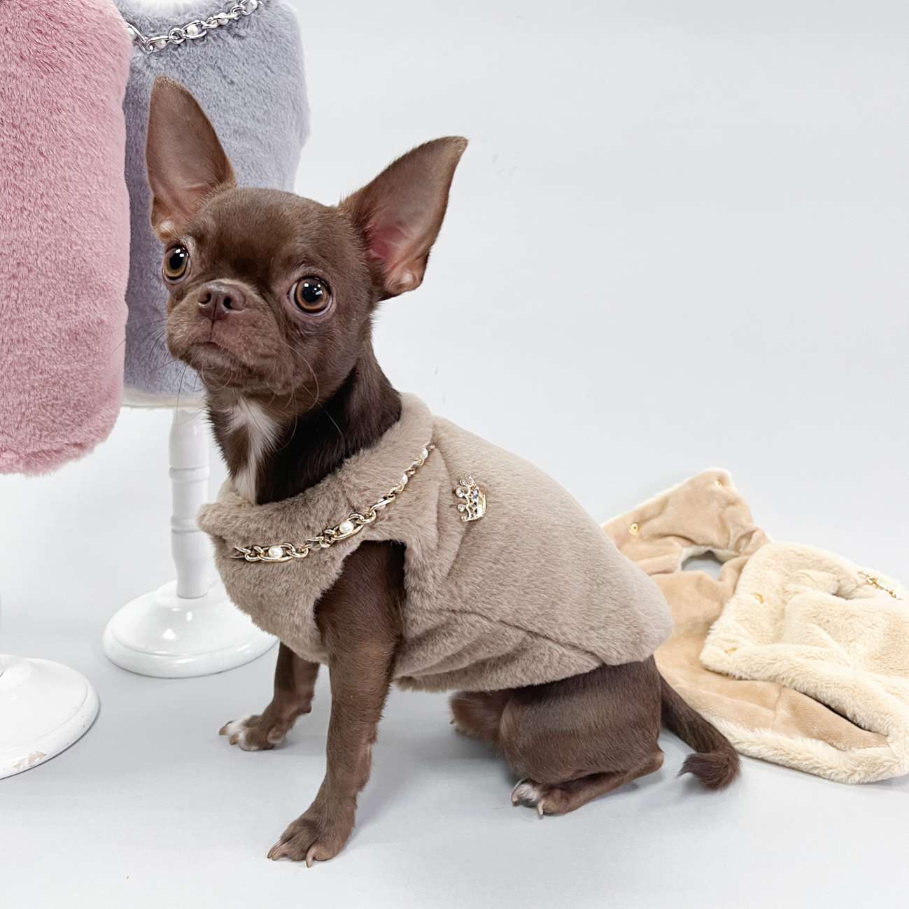 Жилетка для собаки меховая Puffy Морозка коричневая