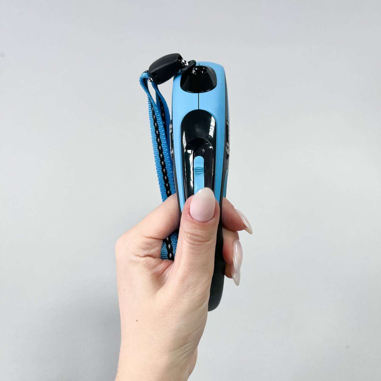 Рулетка для собак на тросе Flexi New Comfort с регулятором ручки