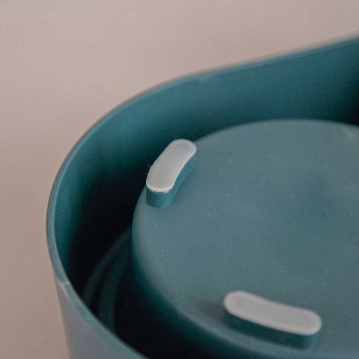 Миска металлическая и поилка непроливайка для собак