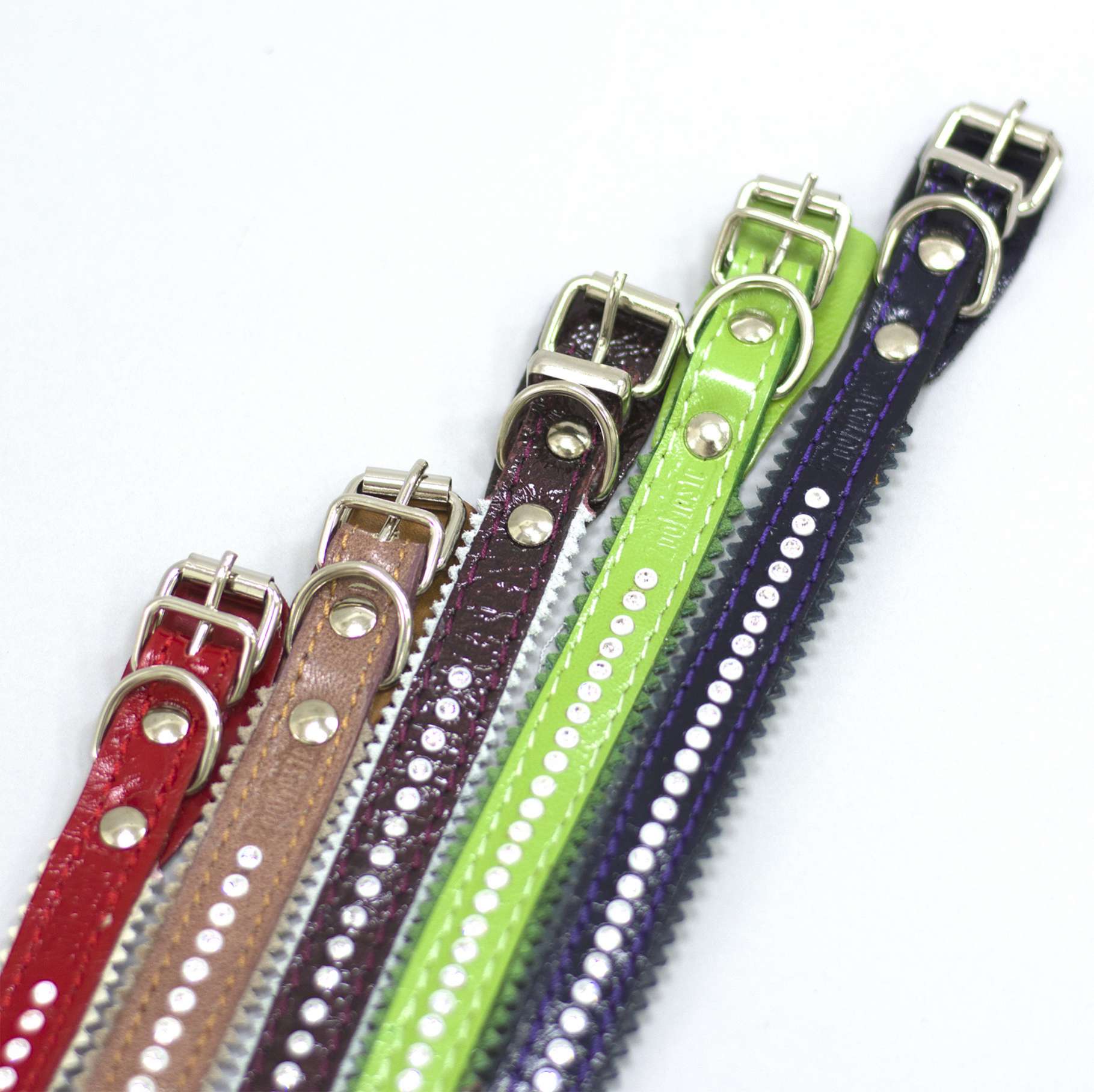 Кожаный ошейник для собак Элеганс со стразами