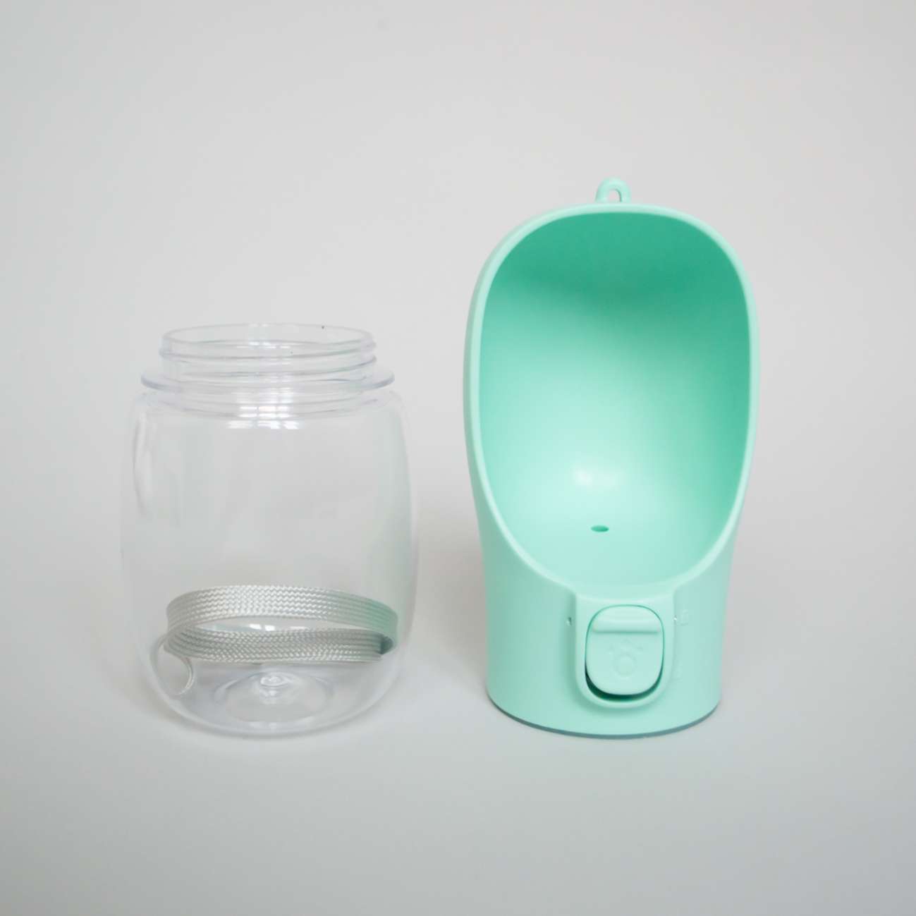 Дорожная автоматическая поилка для собак