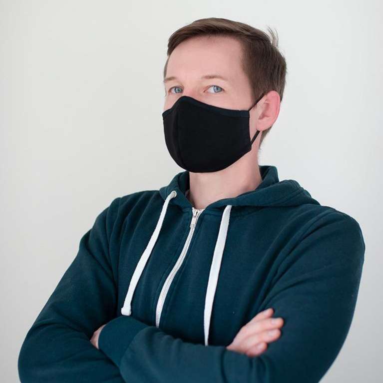 Многоразовая тканевая маска для лица Puffy Black