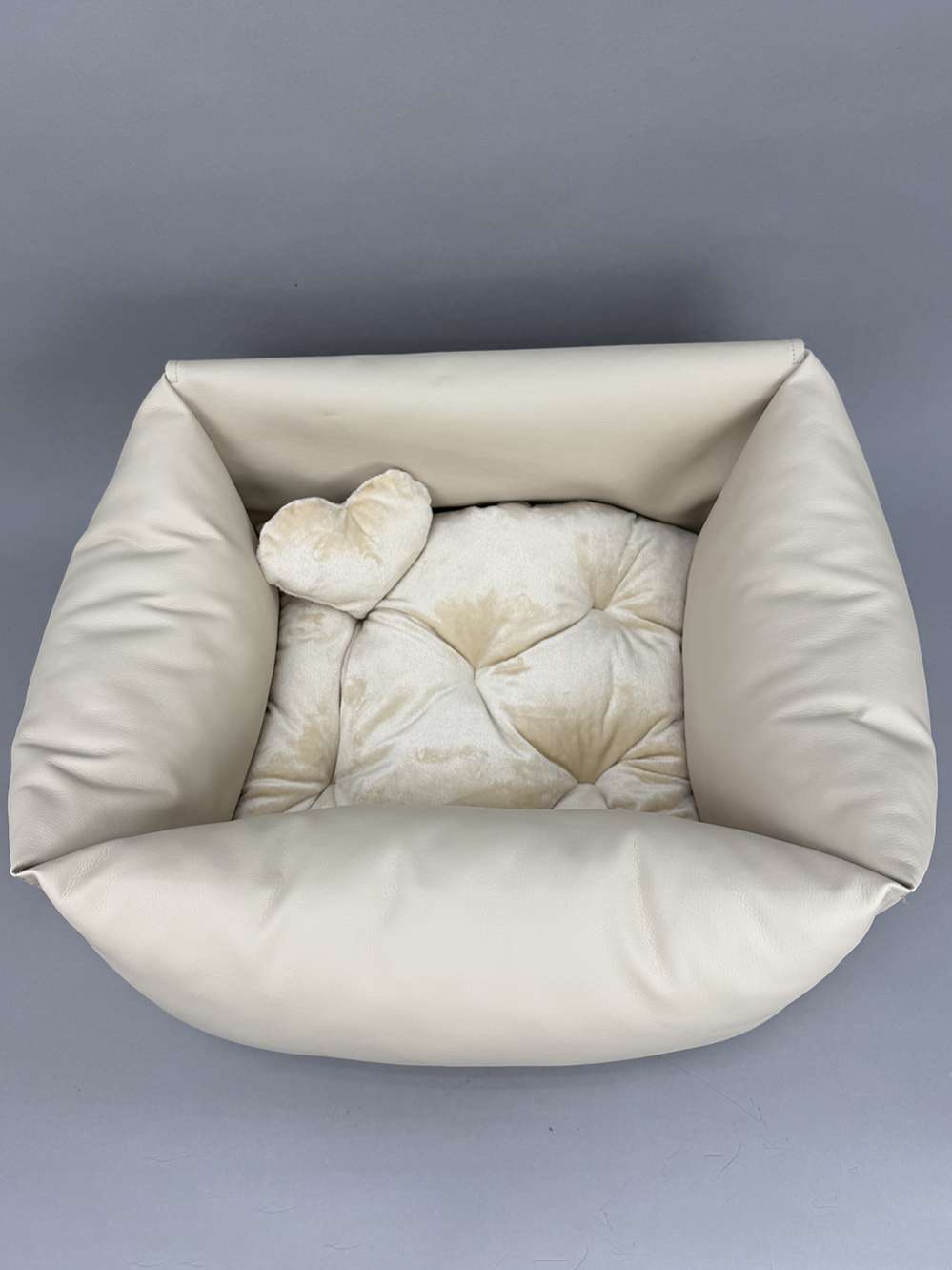 Автокресло для собак Puffy Зикр бежевое