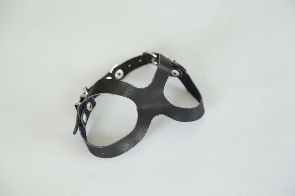 Кожаная шлейка для собак Очки тонкая