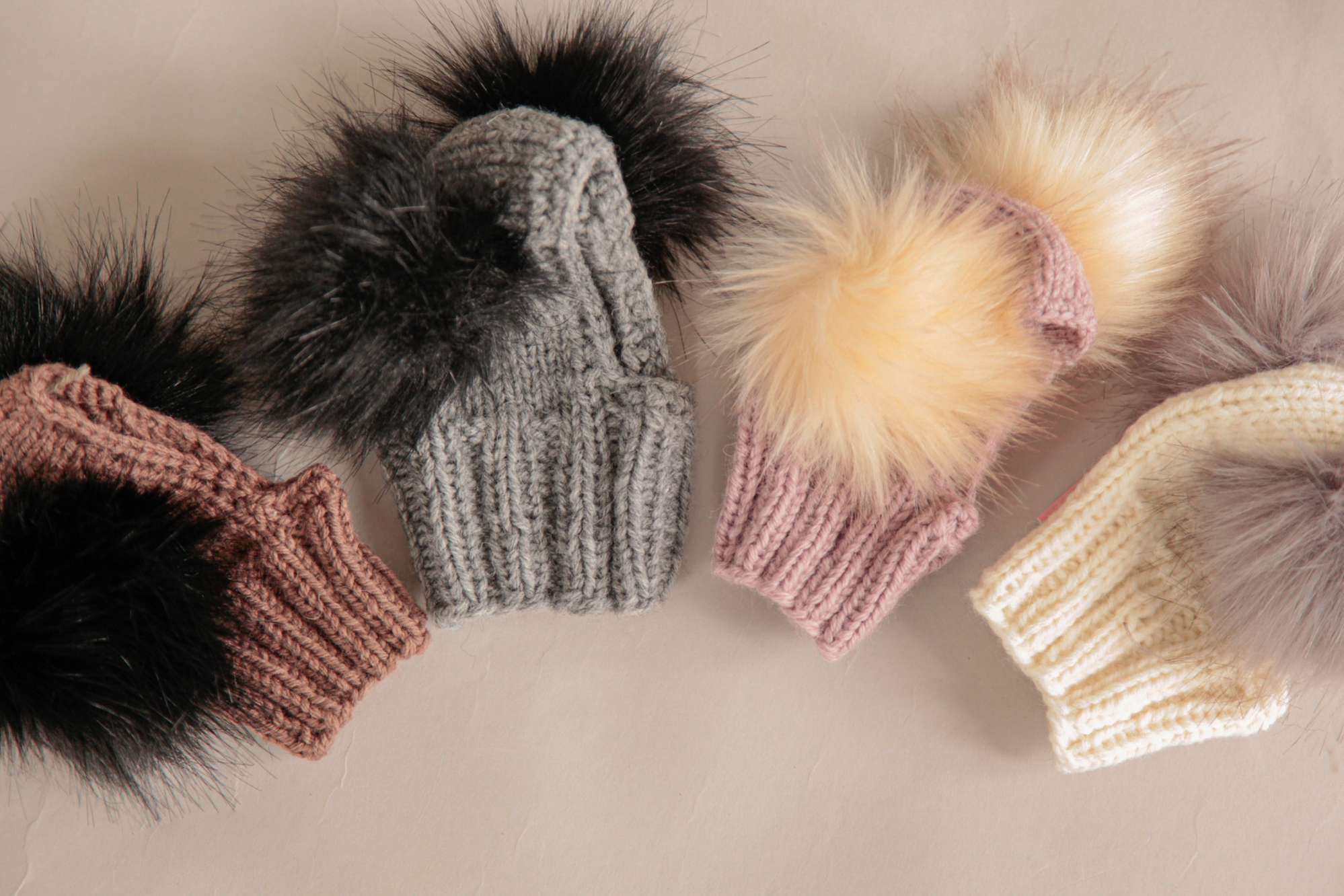 Шапка для собак Капор с закрытыми ушами Puffy Микки