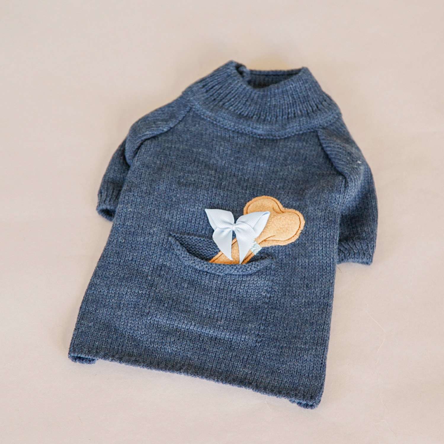 Свитер для собак косточка в кармашке