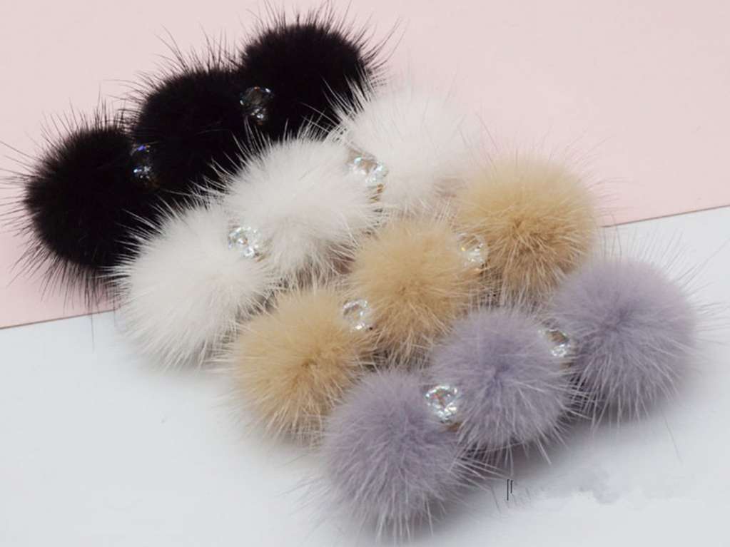 Заколка для собак Норка