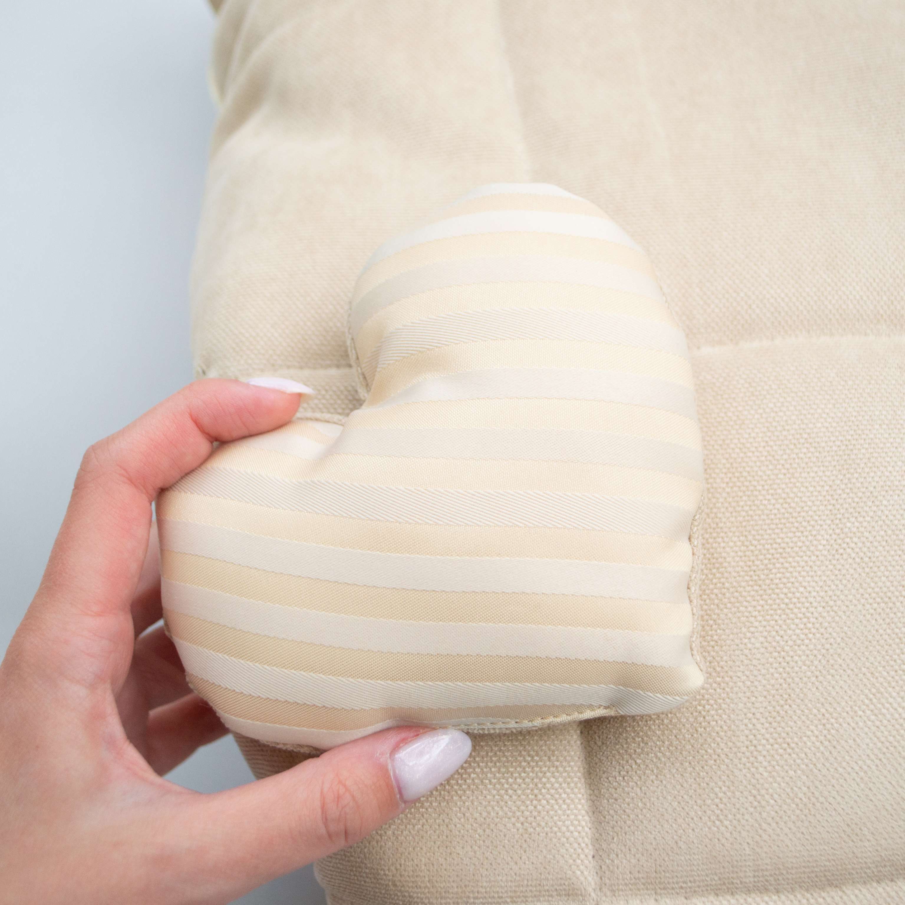 Домик для собаки круглый Puffy Ева