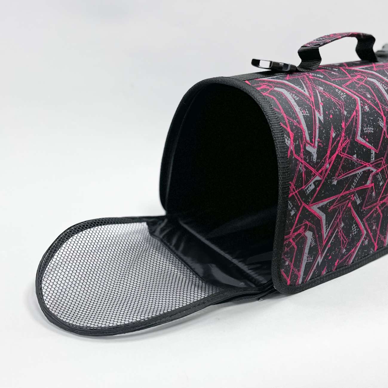 Сумка переноска для собак Triol Граффити