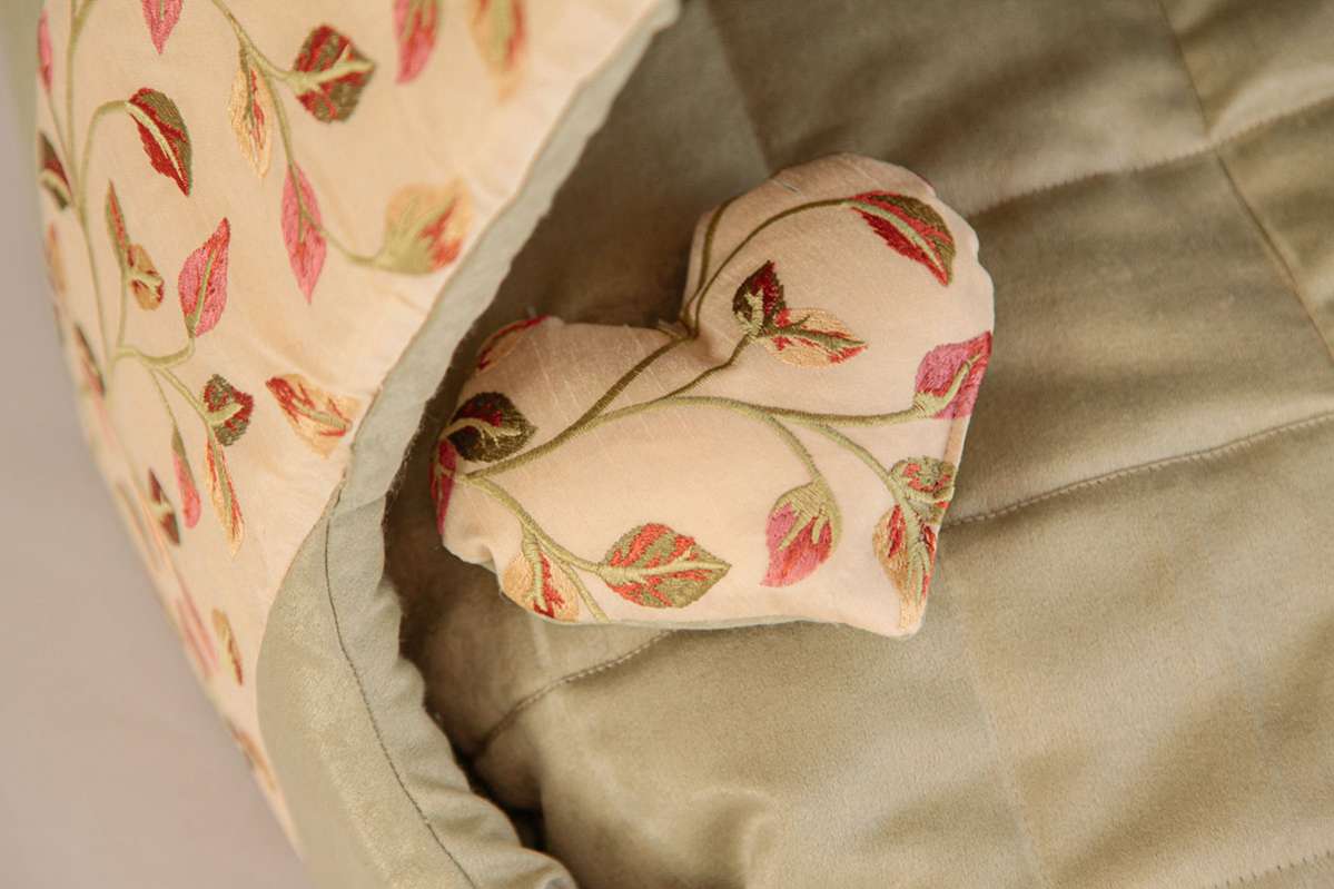 Домик для собаки круглый Puffy Листья