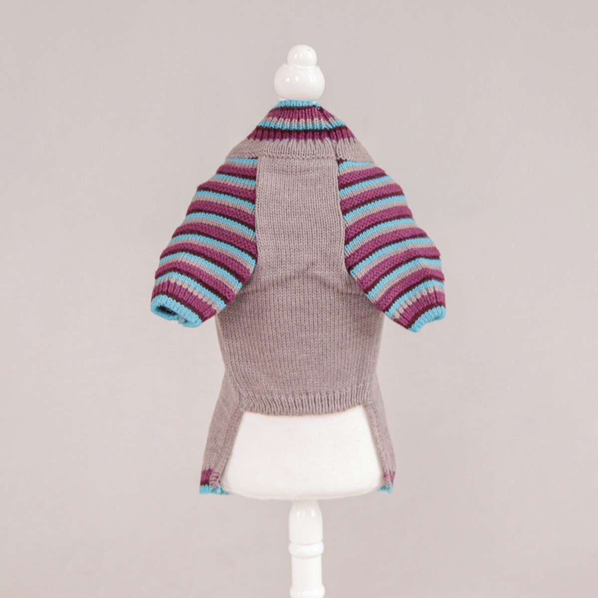 Свитер для собак собачка на скейте