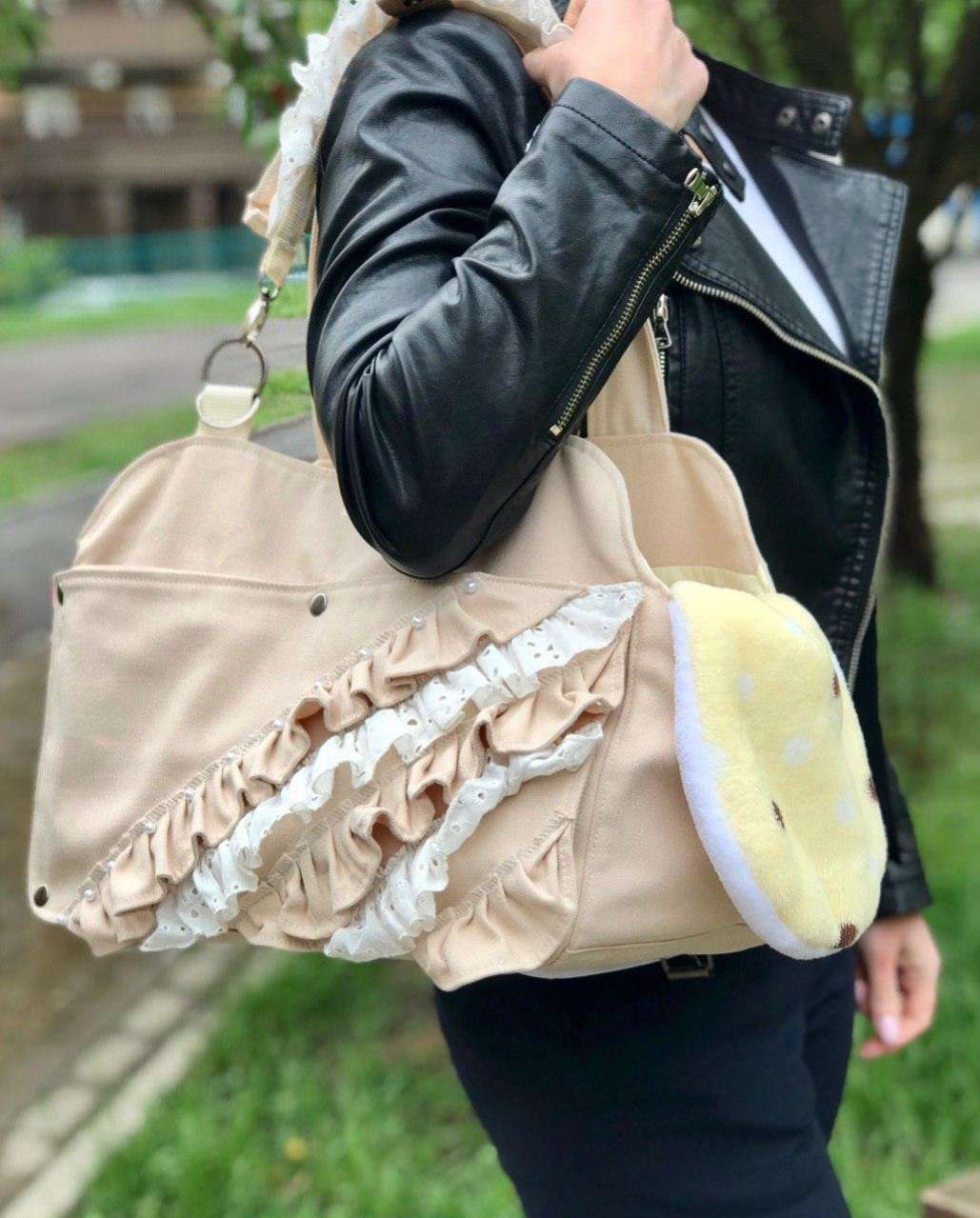 Сумка для собак Premium Color Рюши