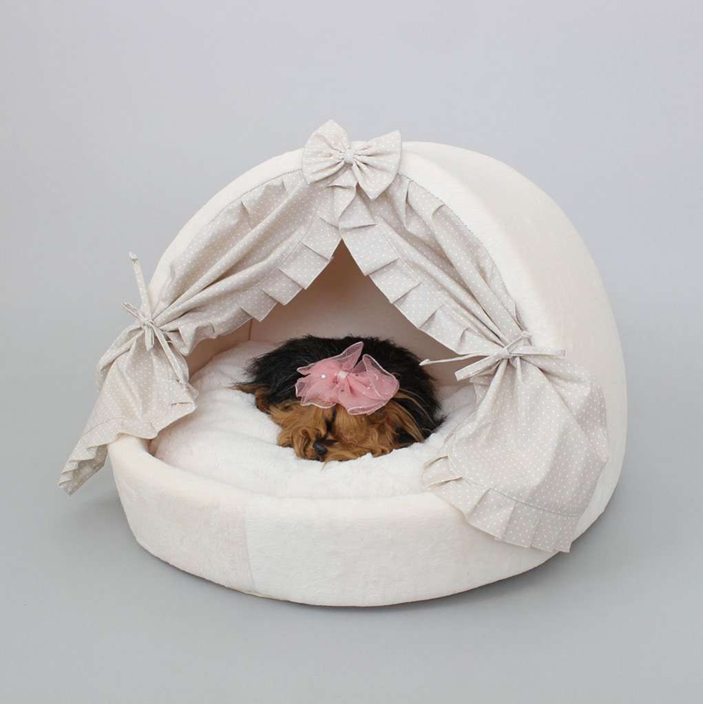 Домик для собаки со шторками Puffy молочный